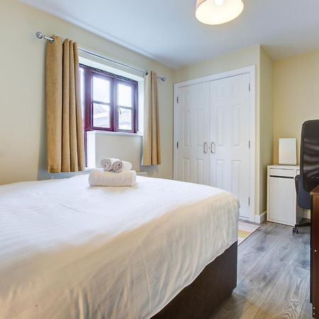 Spacious & Modern 2 Bed Sleeps 5 In Walthamstow Лондон Экстерьер фото
