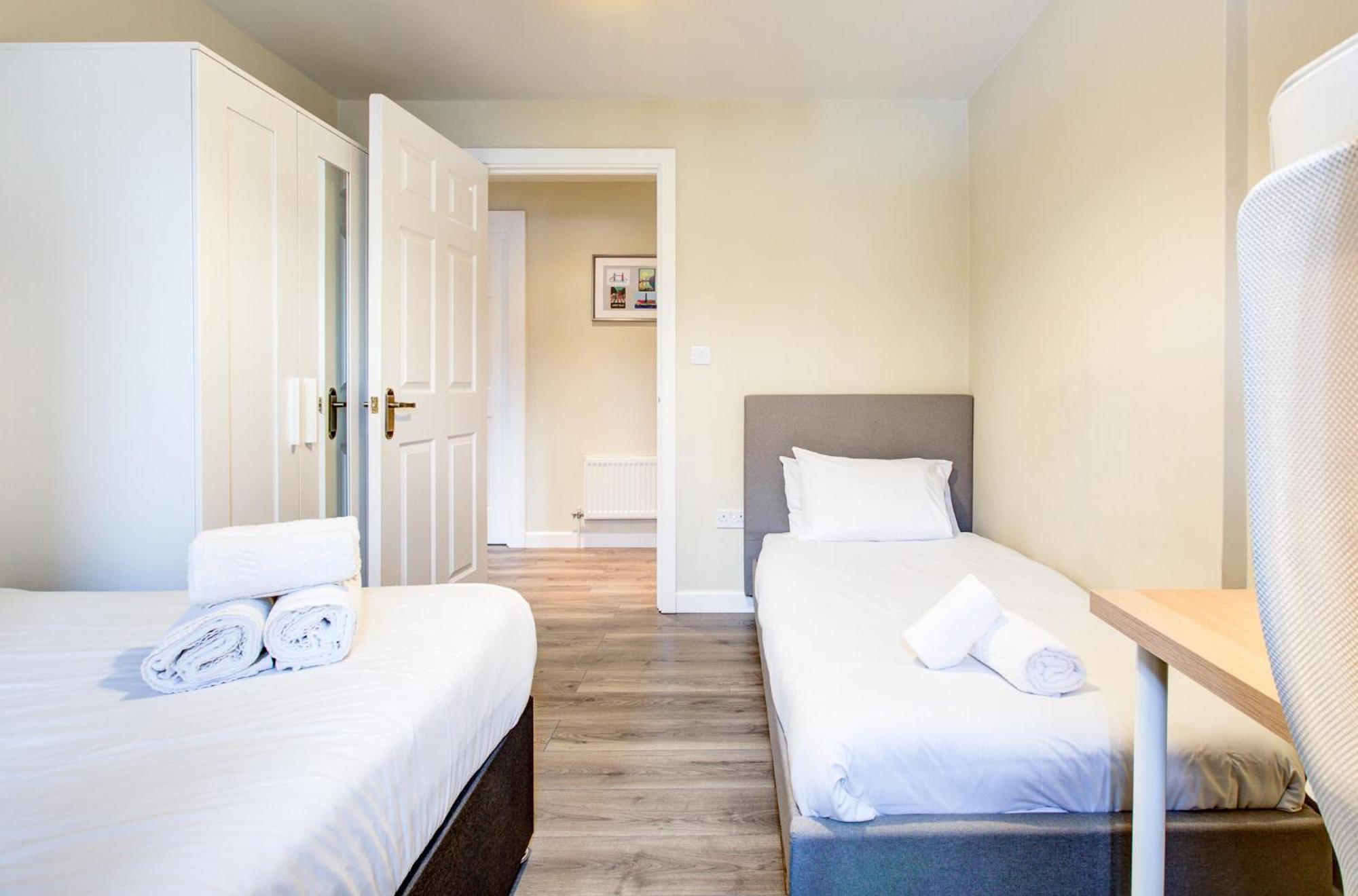 Spacious & Modern 2 Bed Sleeps 5 In Walthamstow Лондон Экстерьер фото