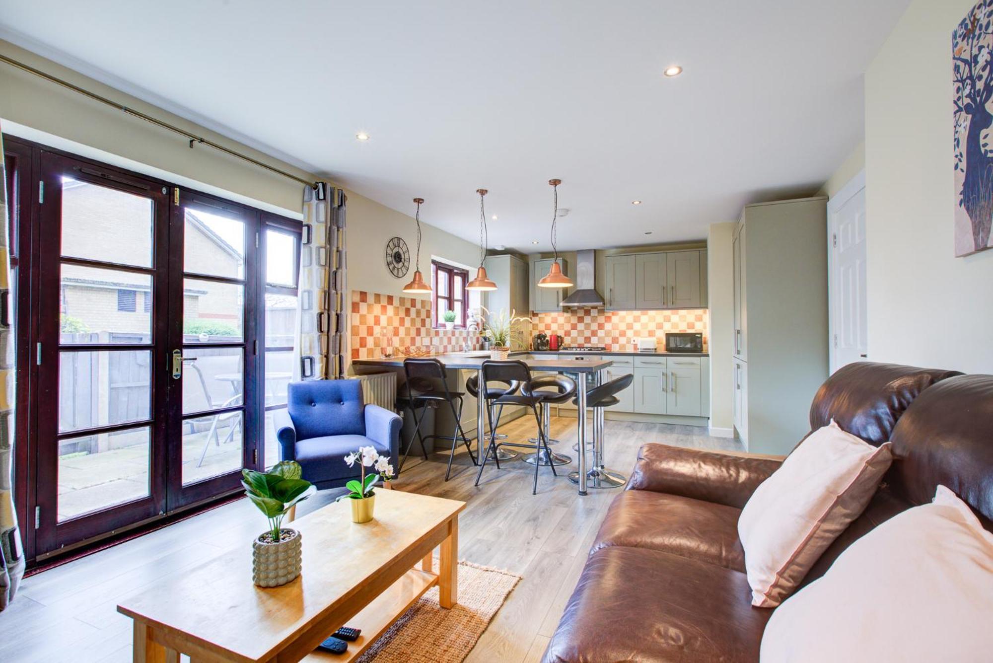 Spacious & Modern 2 Bed Sleeps 5 In Walthamstow Лондон Экстерьер фото